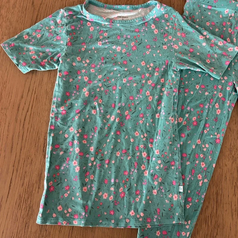 Posh Peanut Bamboo Girls Pajamas 7Y Green Floral Pattern